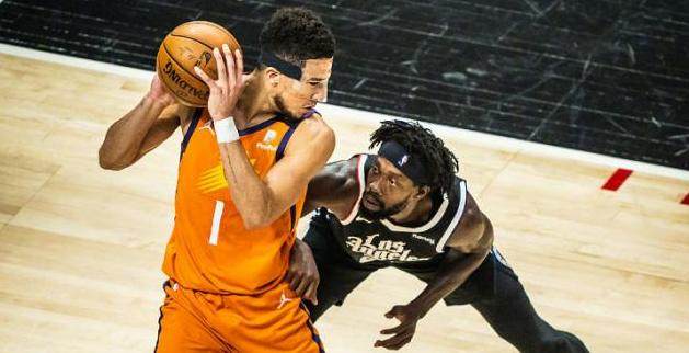 开云体育官网-面具侠布克出师不利 儿时偶像或助他找回信心